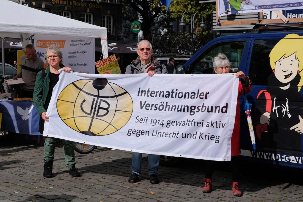 VB-Fahne Demo Köln 1.Okt.2022